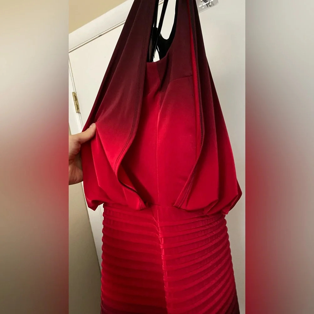 NWOT Xscape Red Black Ombré Blouson Top Ribbed Bottom Size 8 - Picture 8 of 13